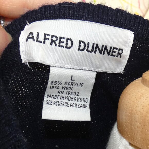 Embroidered Floral Navy Blue Long Sleeve Sweater💚3 for $50 - Picture 4 of 4